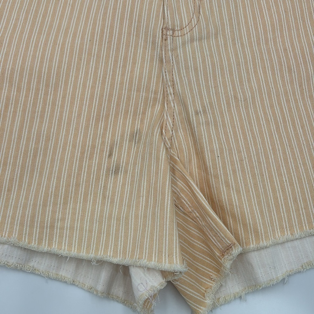 LC Lauren Conrad High-Waisted Cutoff Shorts in Peach Rail Stripe - Picture 4 of 7